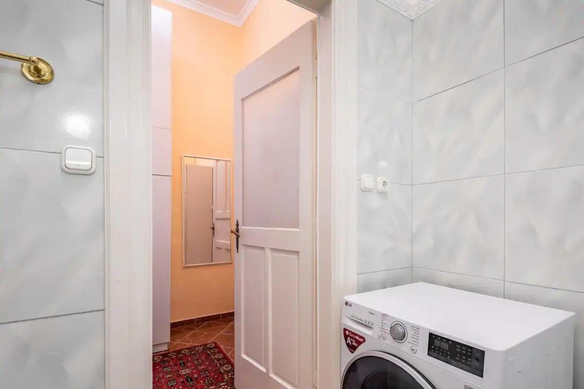 Astoria Central Apartments Budapest Exteriör bild